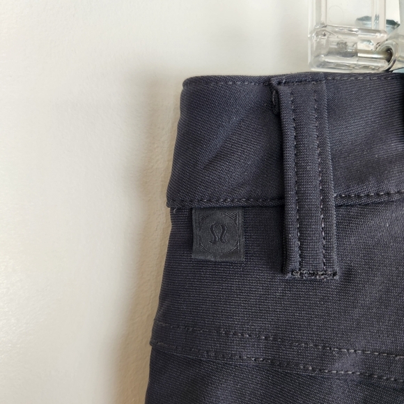 Lululemon ABC Pants Classic Fit 27 Inch Inseam Navy Blue Size 32 - Picture 4 of 9